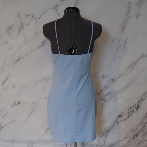 Akira VNeck Asymmetrical BodyCon Baby Blue Sz L - Picture 2 of 3